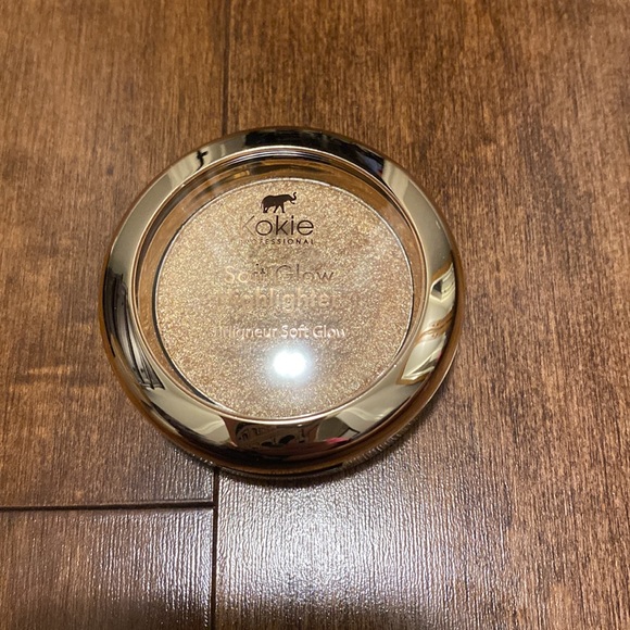 Kokie Soft Glow Highlighter - Picture 2 of 3